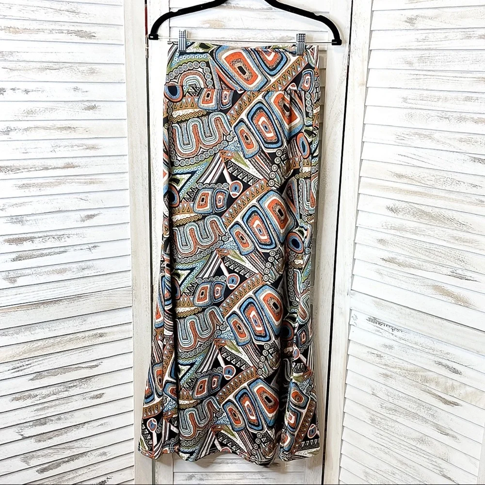 Abstract Patterned Fitted High Waisted Stretch Maxi Skirt - Picture 7 of 7